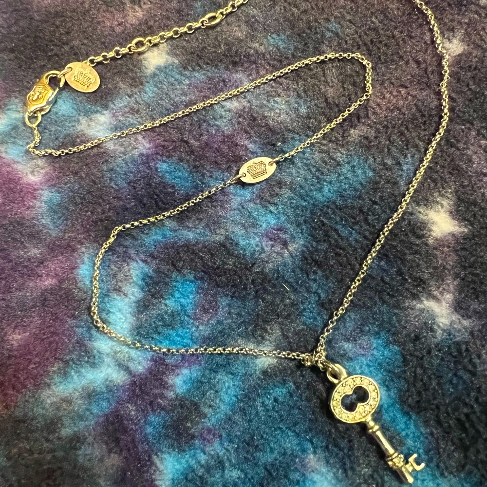 Juicy couture necklace